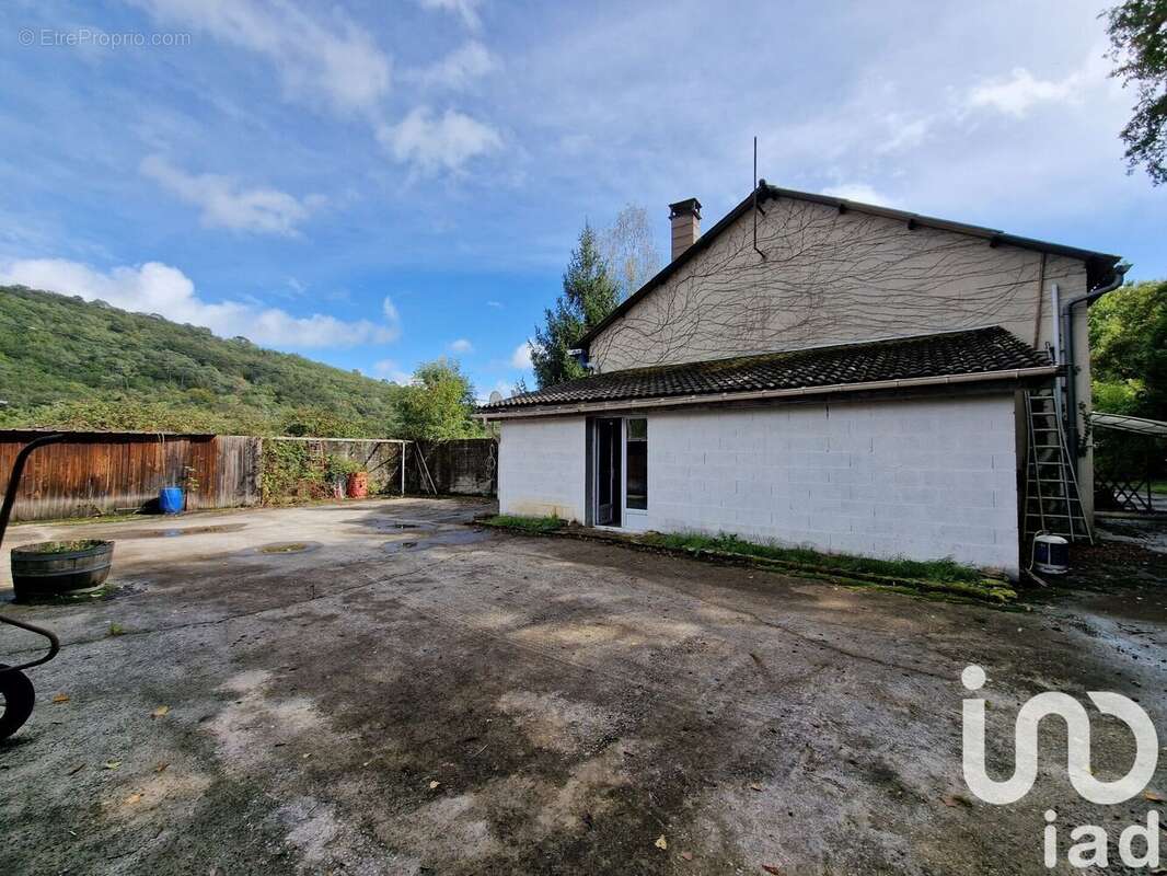 Photo 2 - Maison à TERRASSON-LAVILLEDIEU