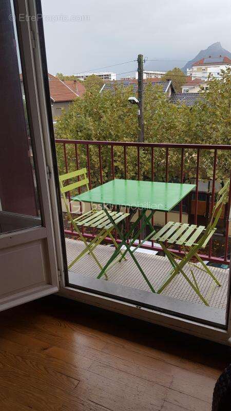 Appartement à ECHIROLLES