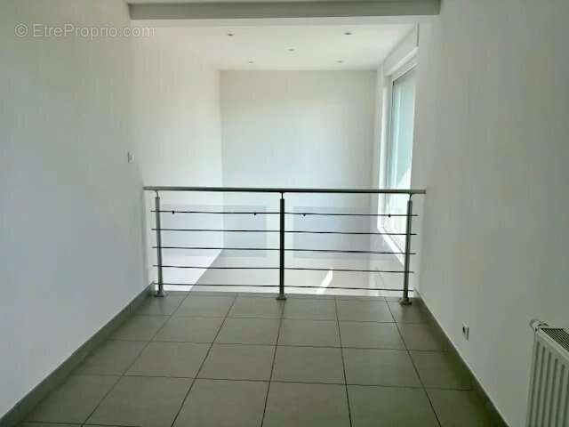 Maison à VILLAGE-NEUF