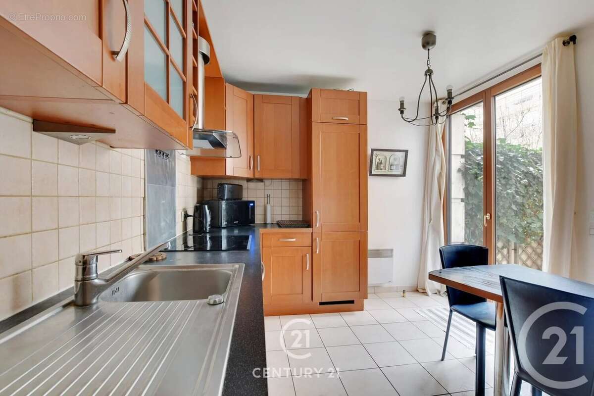 Appartement à PARIS-15E