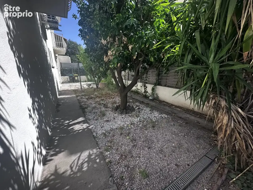 Appartement F3 de 82 m2, premier étage sur 2, jardin, garage - photo 2