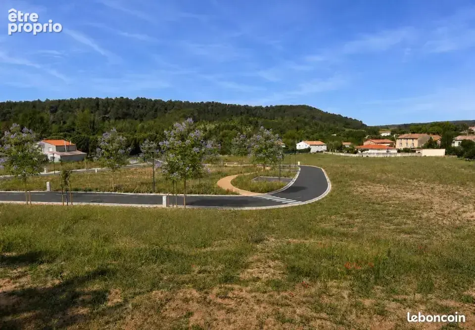 Terrain à VILLENEUVE-MINERVOIS