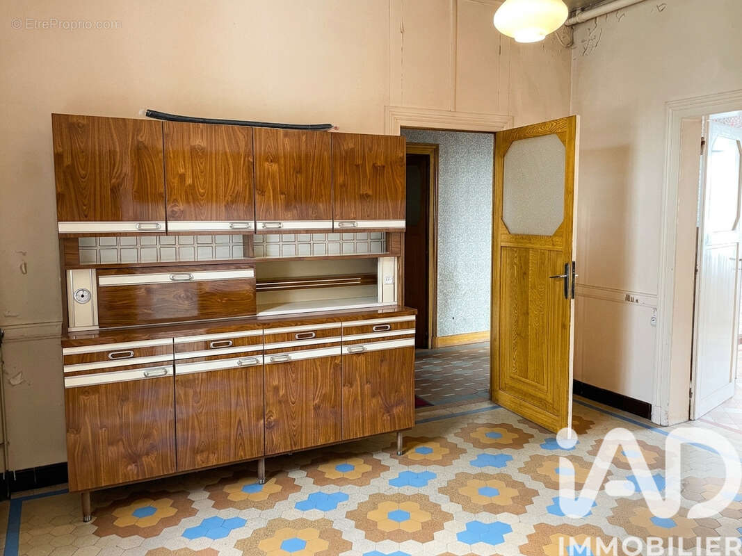 Maison 136 m² à Chateau-La-Valliere  - photo 4