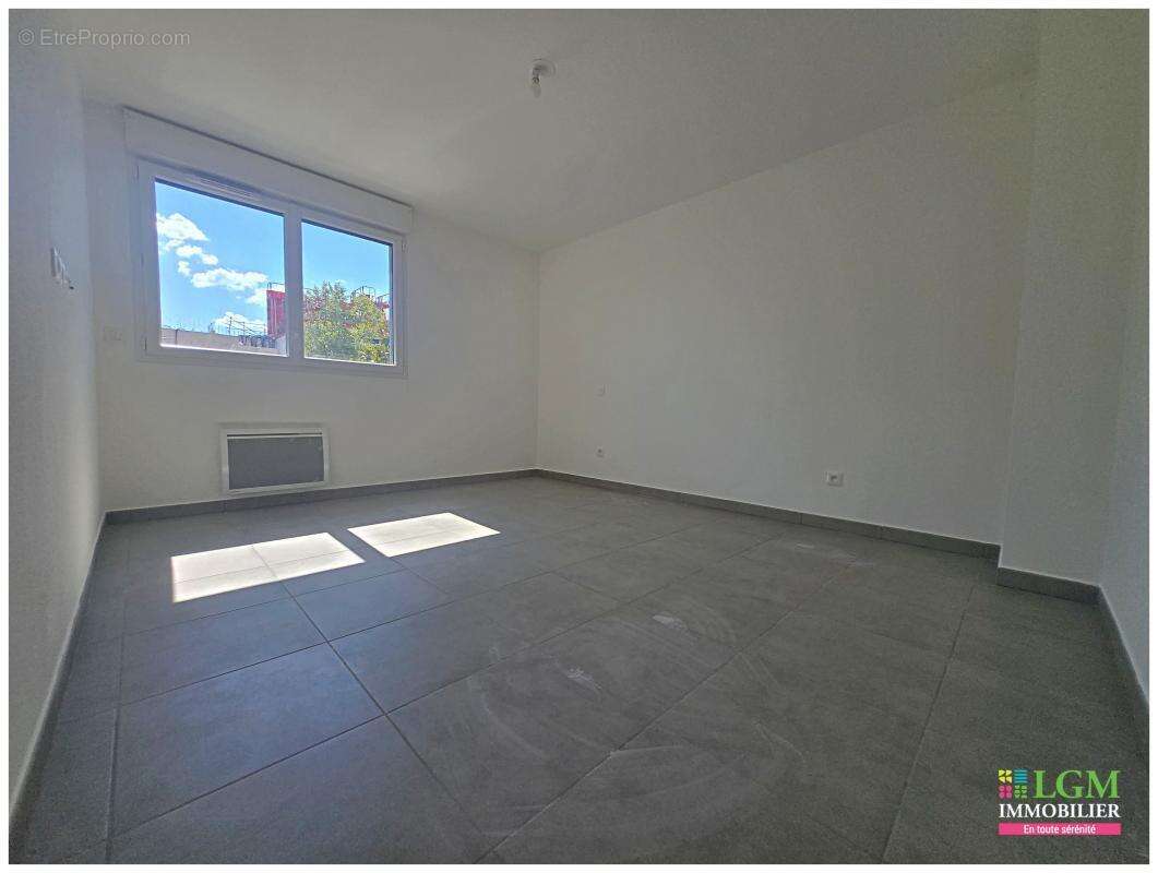 Appartement à LATTES