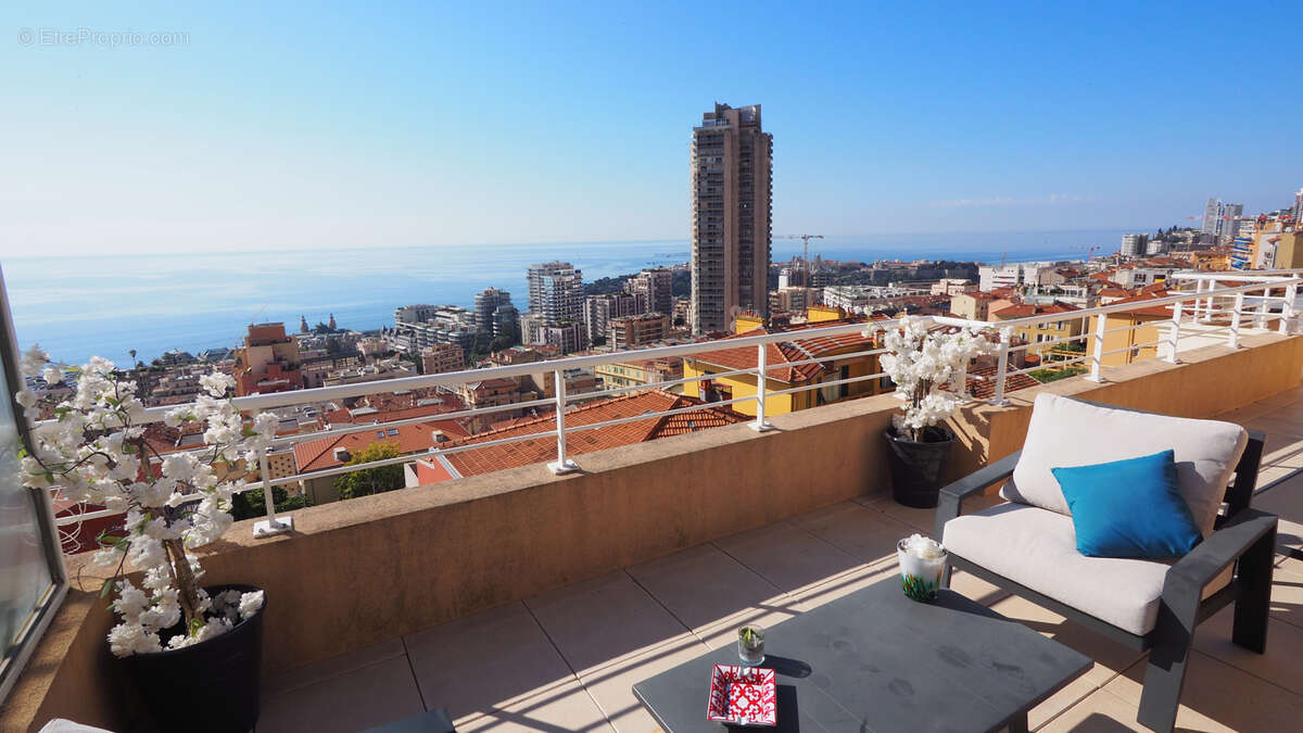 Appartement à BEAUSOLEIL