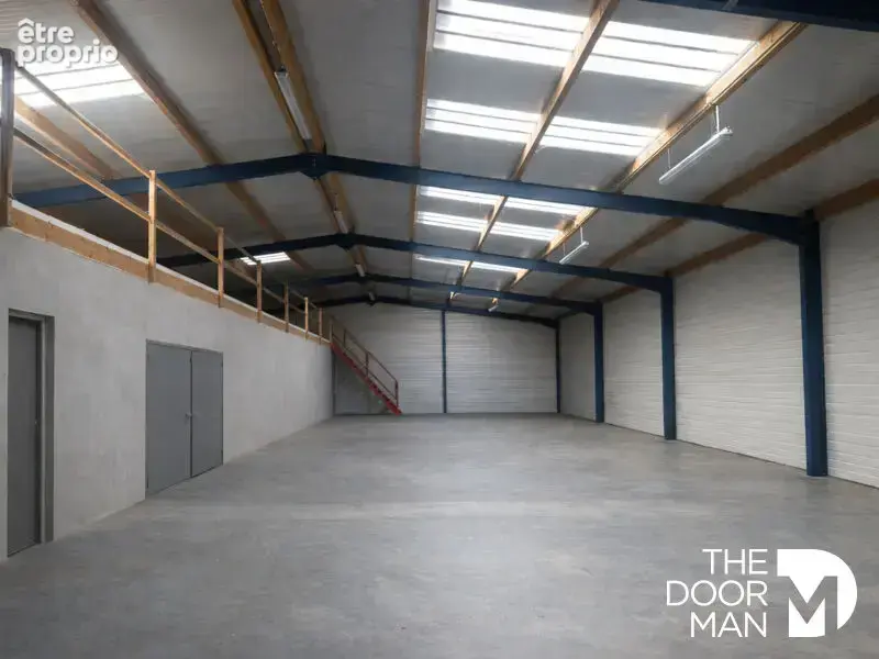 Locaux commerciaux 44680 - photo 6