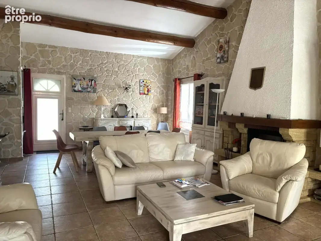 Propriété d’exception avec piscine et dépendances à Tavernes - photo 4