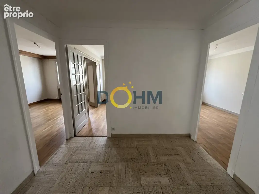 Immeuble de rapport 4 appartements et 4 garages centre st-bonnet-le-chateau - photo 8