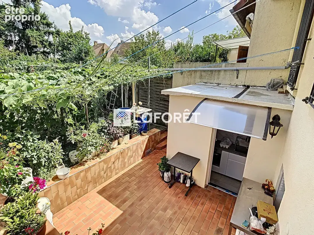 Maison - 3/4 Pièces - 72m2 - VITRY-SUR-SEINE - photo 2