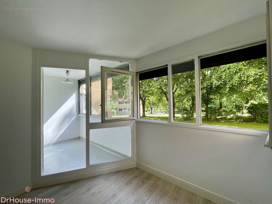 Appartement à CHAMPS-SUR-MARNE