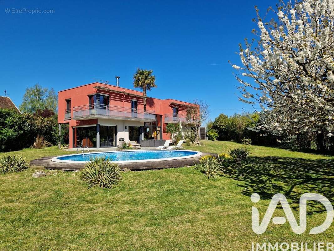 Photo 2 - Maison à BAILLY-ROMAINVILLIERS