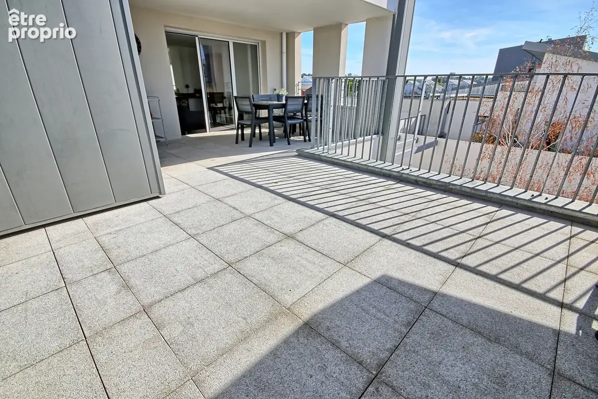 Bassins à flot, T2 de 47m2 avec terrasse 30 m2 plein sud, balcon et garage - photo 11
