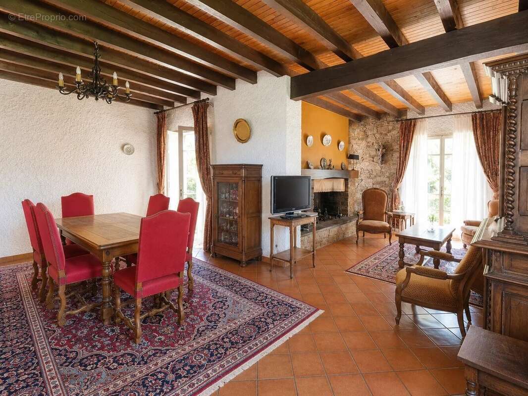 Maison à CASTELMAUROU