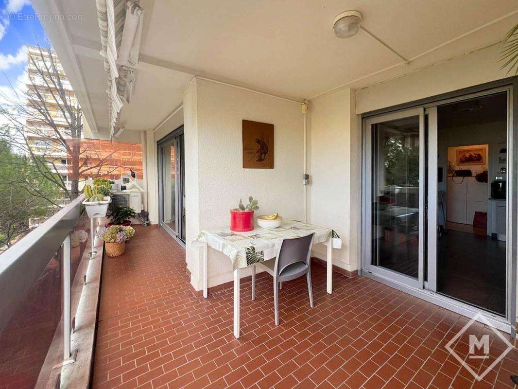 Appartement à MARSEILLE-9E