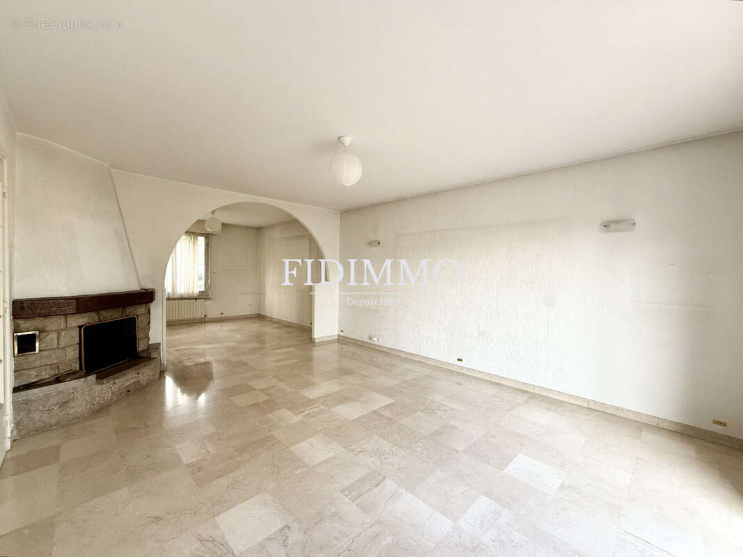 Maison à ORMESSON-SUR-MARNE