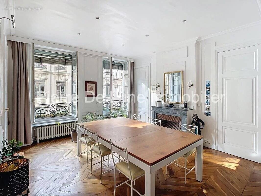 Appartement à LYON-1E