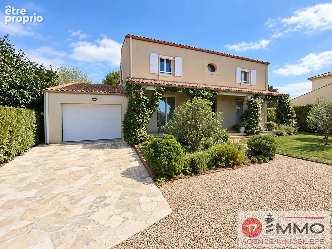 Photo Maison à Angoulins au prix de 698 625€