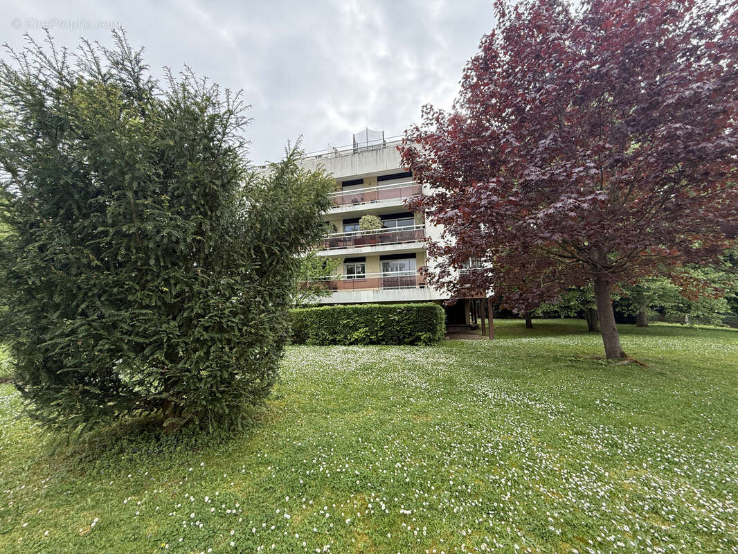 Appartement à RUEIL-MALMAISON