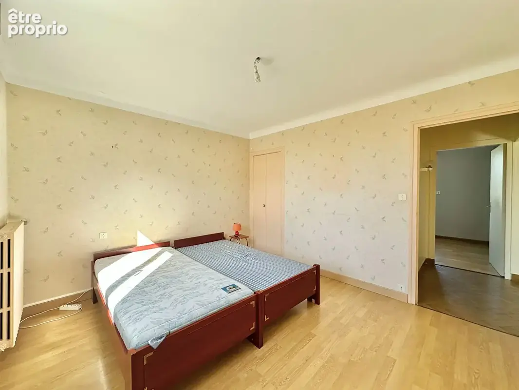 PIRIAC-SUR-MER - T2 à rénover avec jardin privatif de 40m² et parking - photo 2