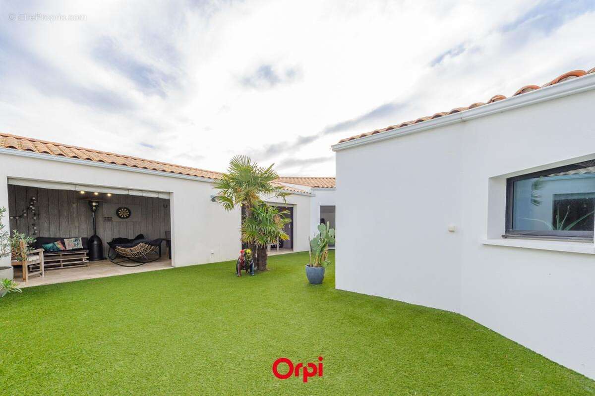 Maison à NIEUL-SUR-MER