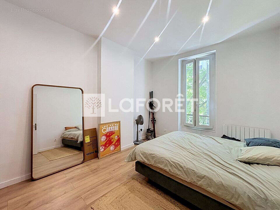 Appartement Marseille 2 pièce(s) 45 m2 - photo 4