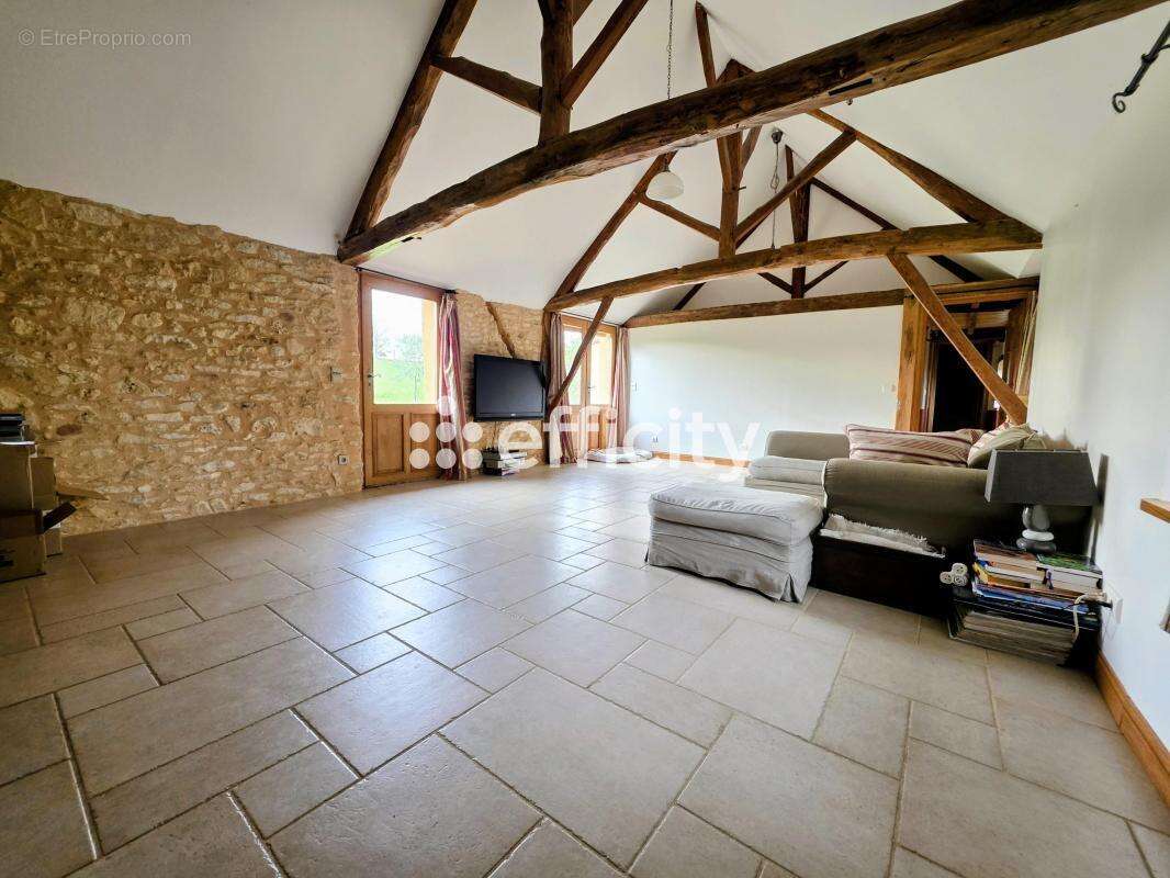 Maison à COUX-ET-BIGAROQUE