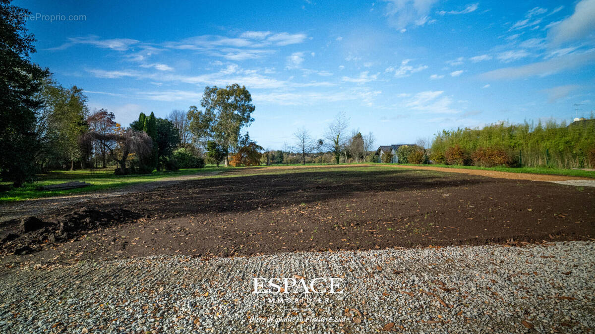 Terrain à CONCARNEAU