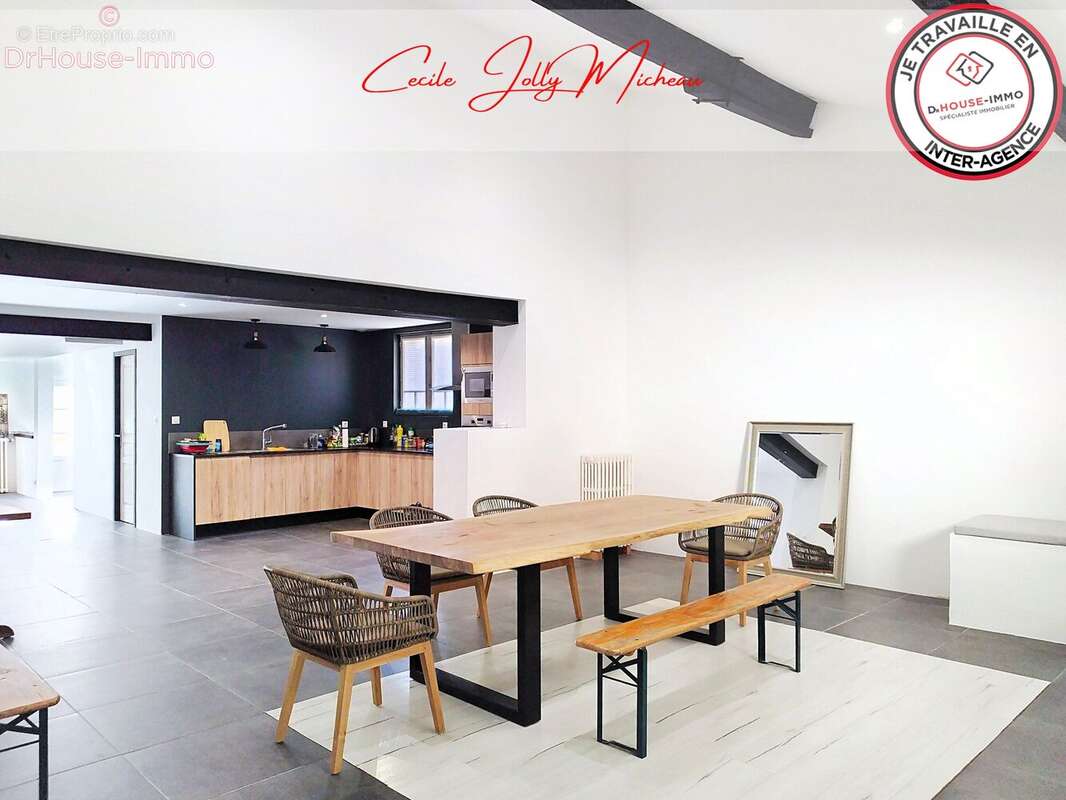 Maison 224 m² à Bourg  - photo 55