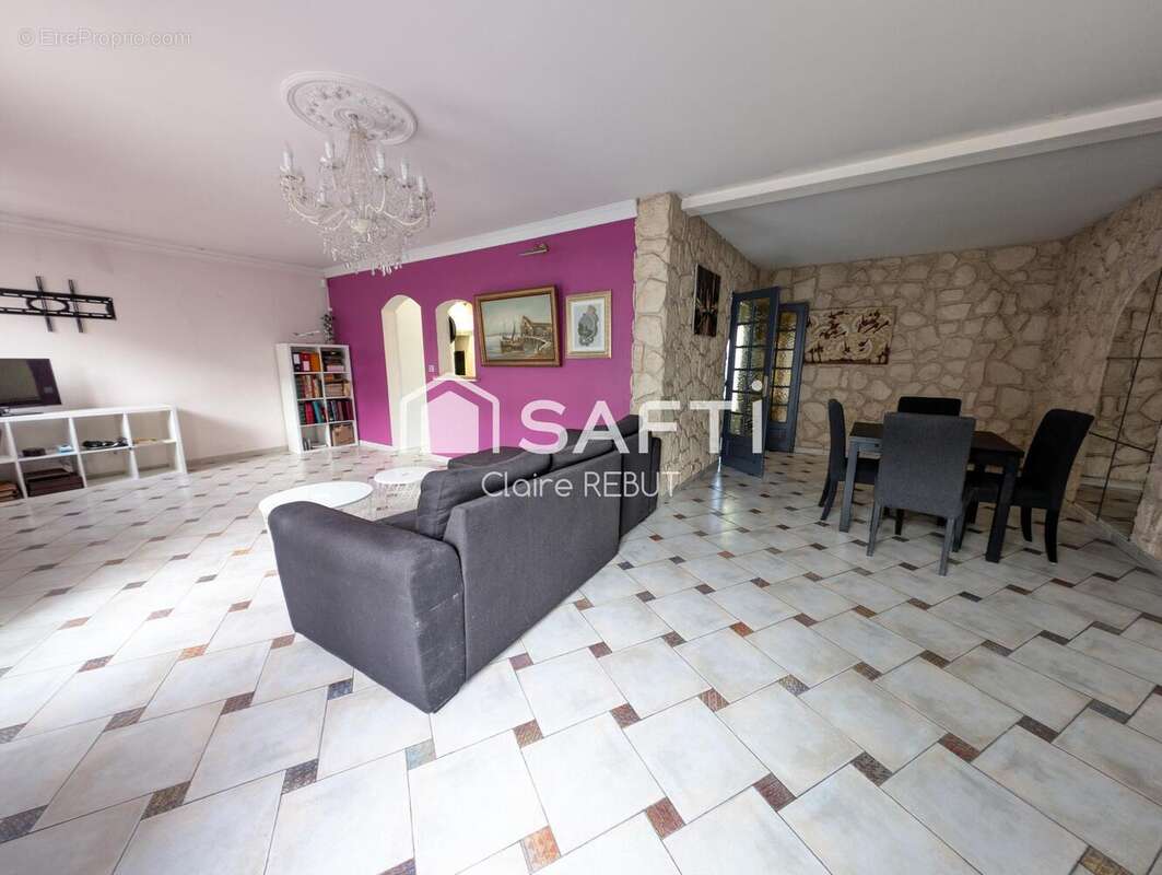 Photo 4 - Maison à LIVRY-GARGAN