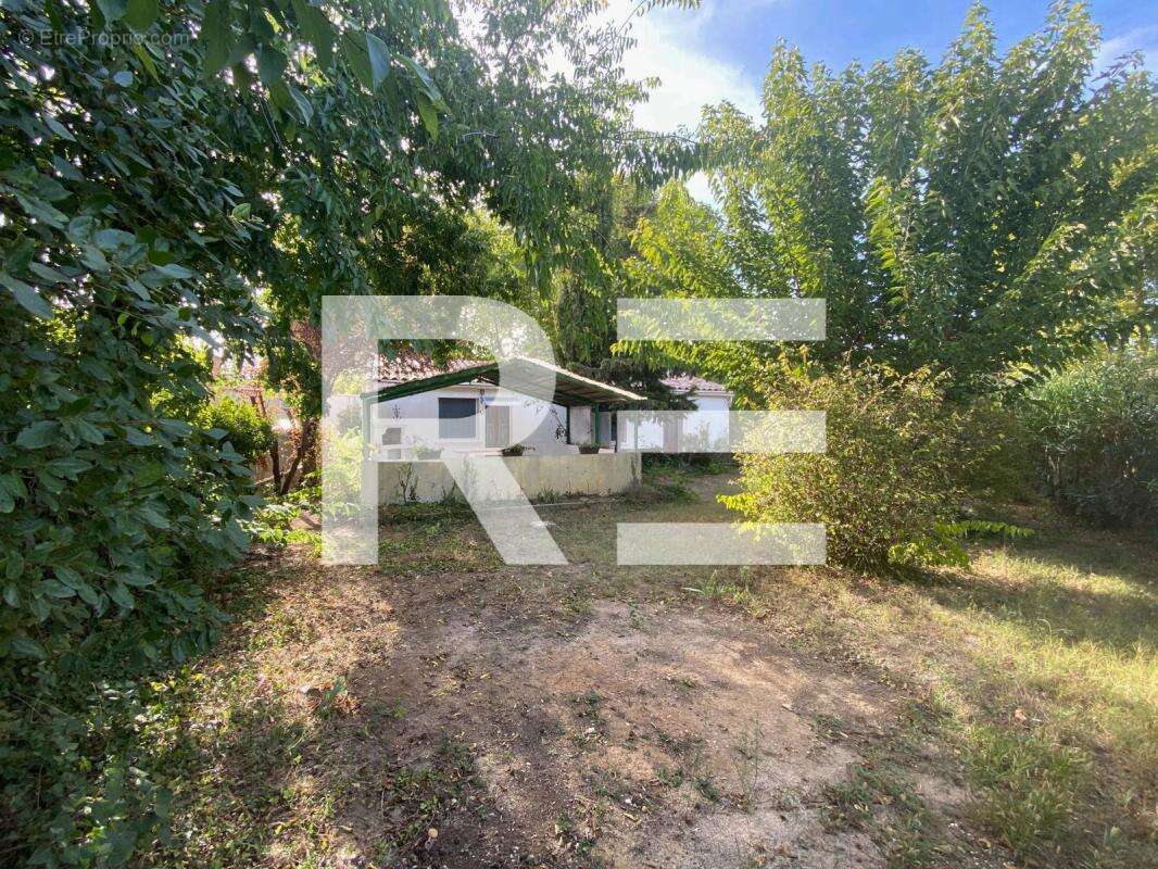 Maison à AIGUES-VIVES