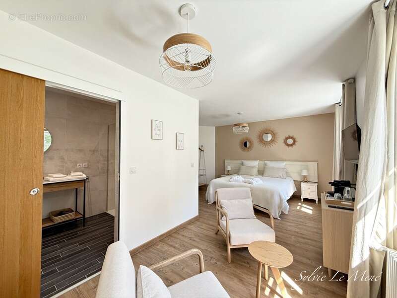 À Vendre – Propriété de Caractère avec Activité de Chambres d’Hôtes – Guern (56310) - photo 5