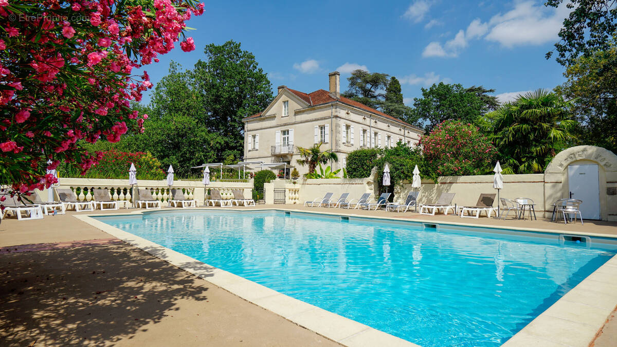 Maison à SAINT-PAUL-D'ESPIS