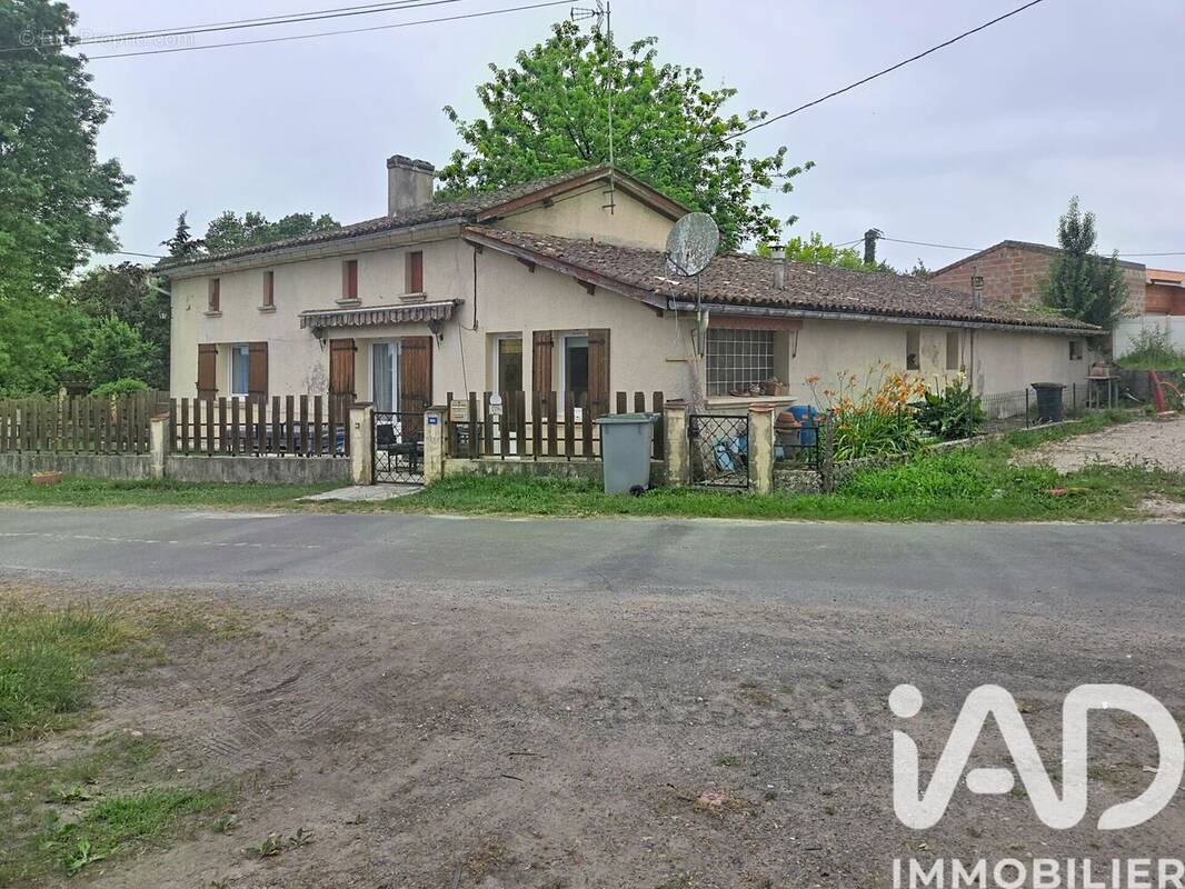 Photo 1 - Maison à SAINT-MARTIN-DU-BOIS