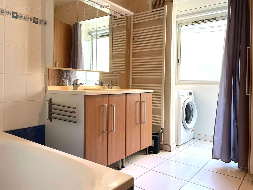 Appartement à IRIGNY