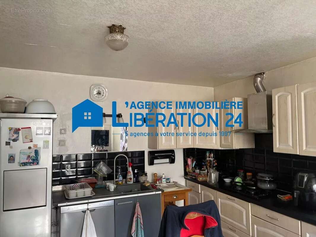 Maison à CHATEAUNEUF