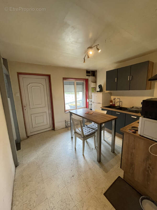 Maison à SAINT-REMY-CHAUSSEE