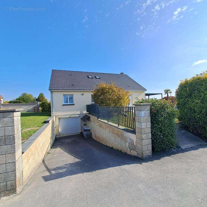 Maison à VILLERS-DEVANT-LE-THOUR