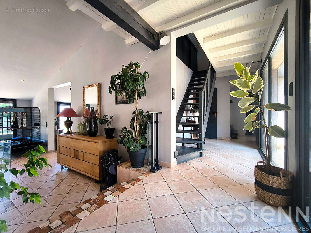 Maison à vendre à Peyrens avec 268 m² habitables, piscine et terrain de 3 600 m² pour un projet immobilier familial - photo 13