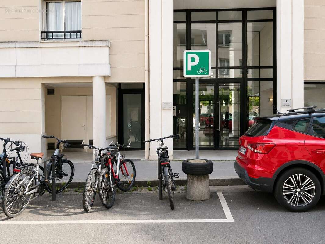 Parking à LYON-4E