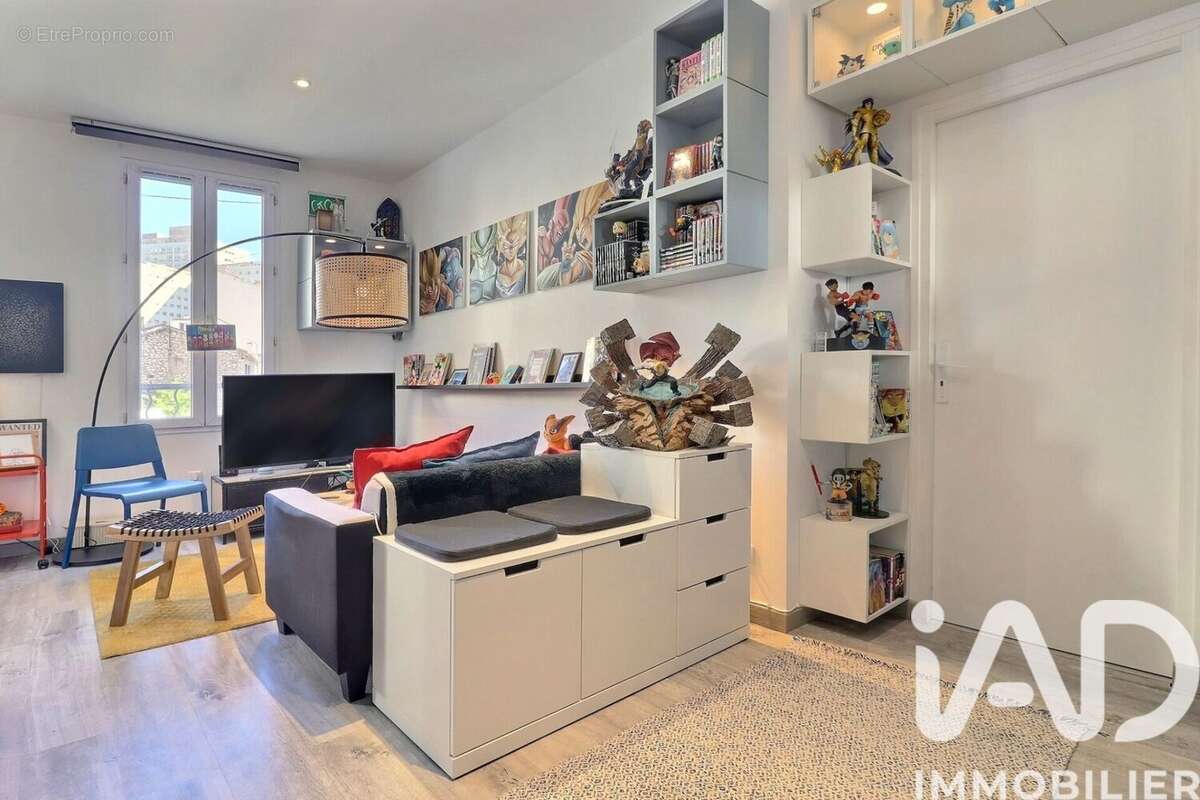 Photo 2 - Appartement à MARSEILLE-5E