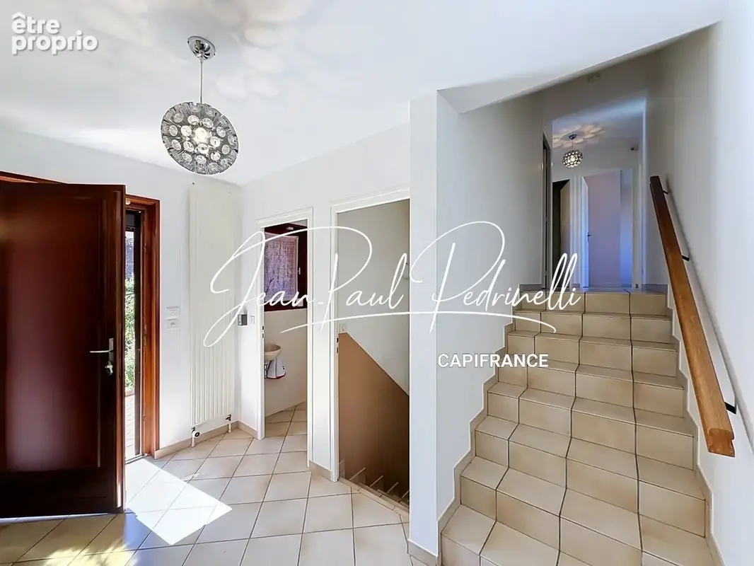CALUIRE-ET-CUIRE – Cœur Vassieux – Villa 101 m² habitables + 115 m² Hors Carrez (double garage et annexe) – Terrain plat 770 M²  - photo 38