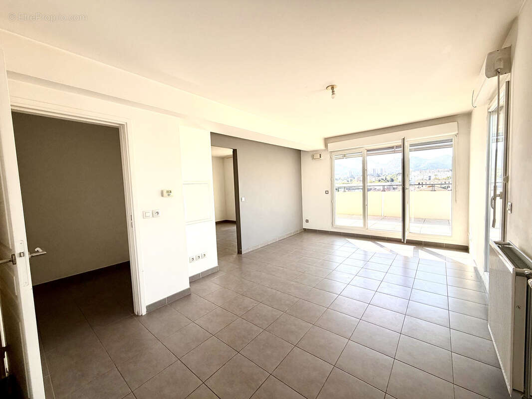 Appartement à MARSEILLE-10E