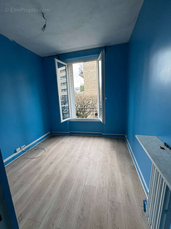 Appartement à LA GARENNE-COLOMBES