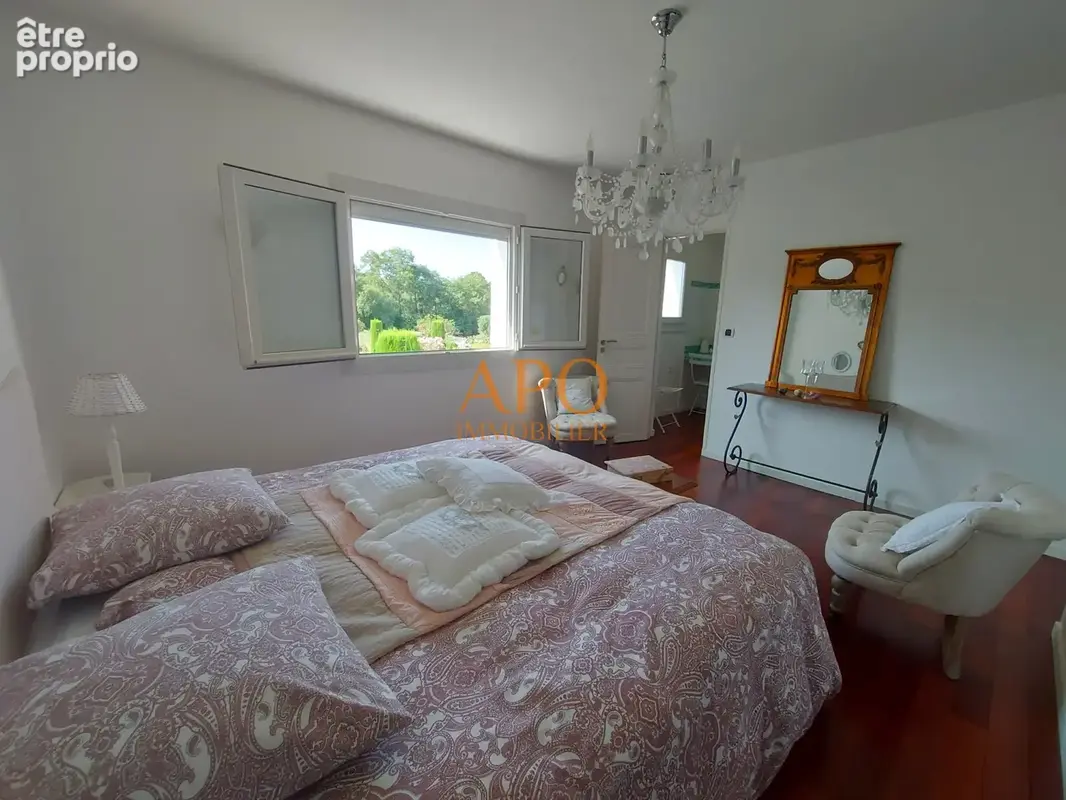 Bastide T9 + 2 villas T3 et T2 sur 6200 m2 de terrain - photo 11