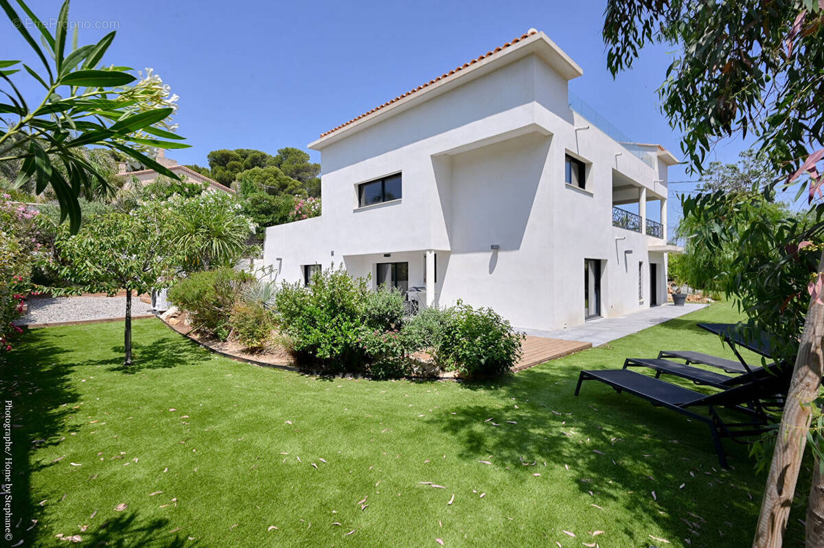 Maison à CARRY-LE-ROUET