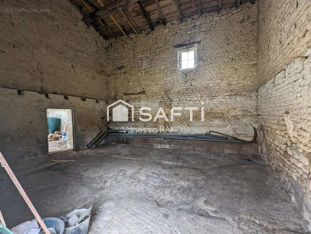 Photo 9 - Maison à LES EGLISES-D&#039;ARGENTEUIL