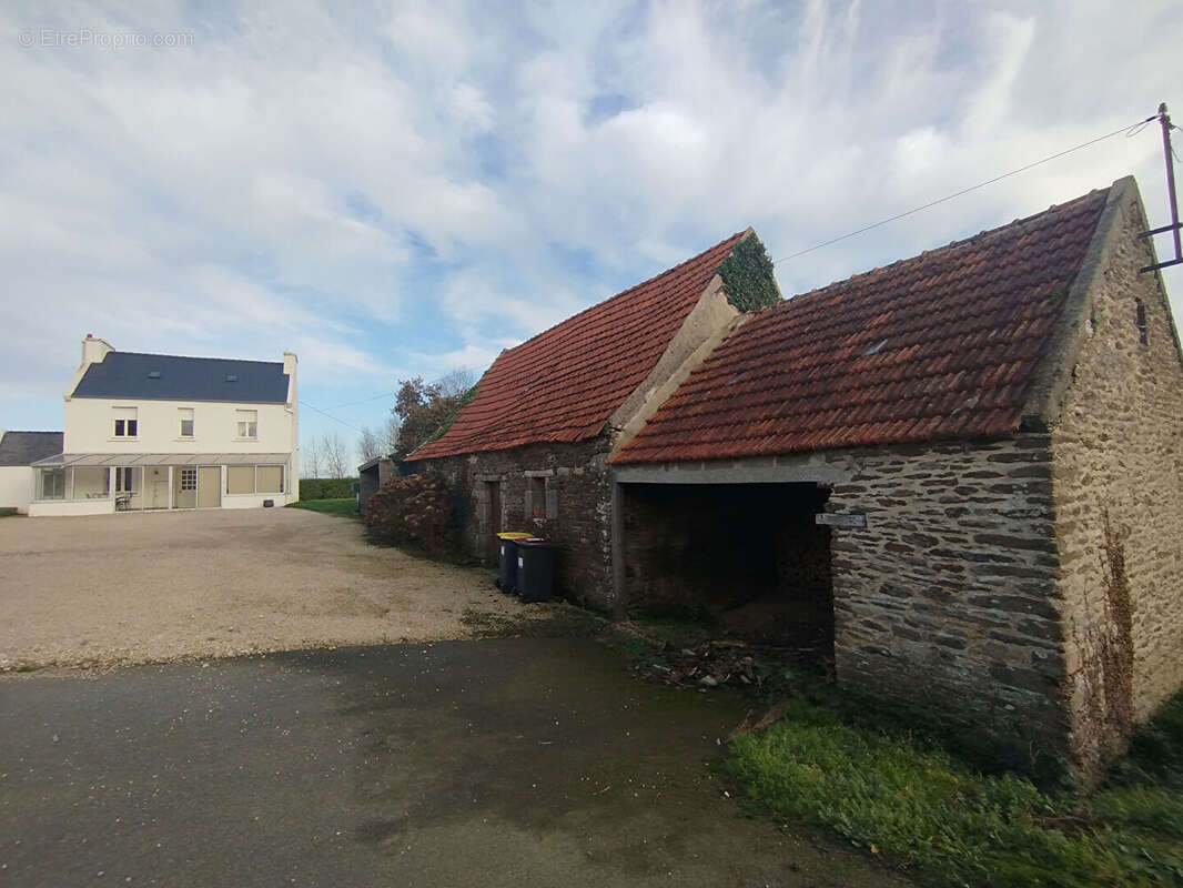 Maison à MESPAUL