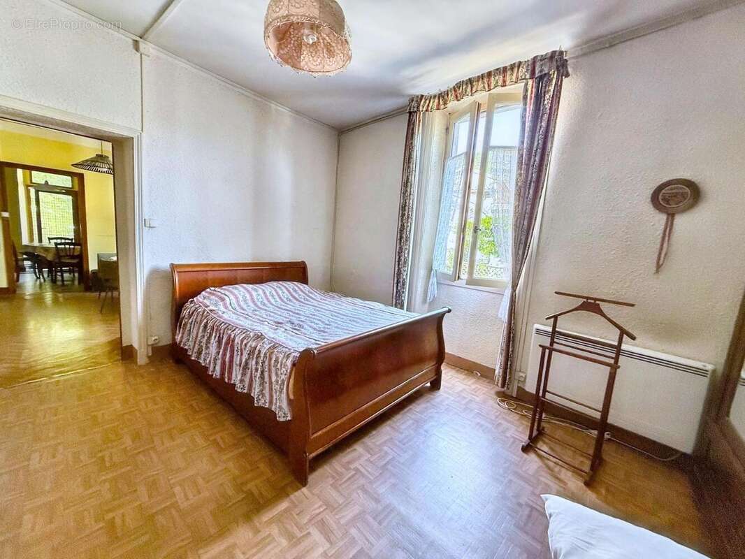   - Maison à JAUJAC