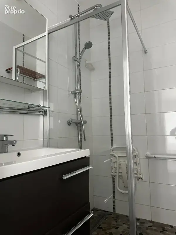 NANCY - Appartement 118 m² - Dernier étage avec balcon, garage et cave - photo 12