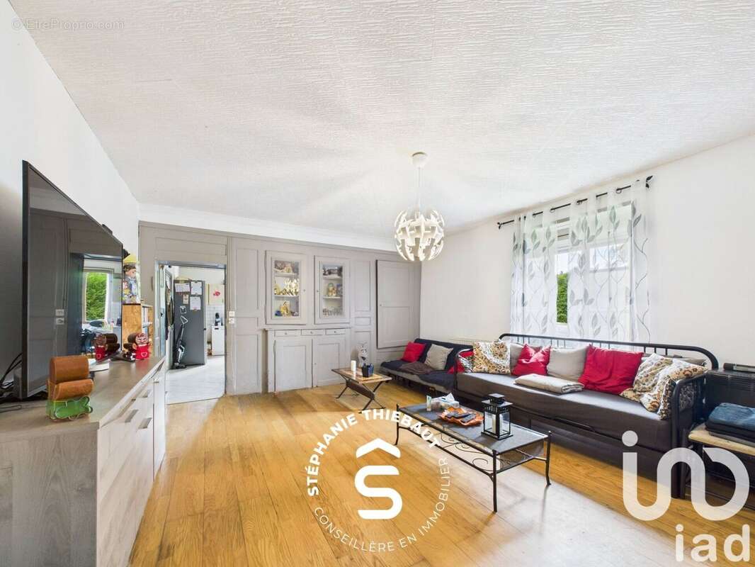 Photo 3 - Maison à GRUEY-LES-SURANCE